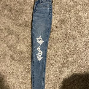 American Eagle Super High Rise Skinny Jean